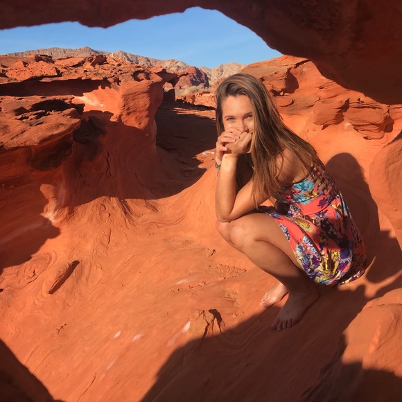 Meet your Posher, Victoria! - Picture 5 of 5